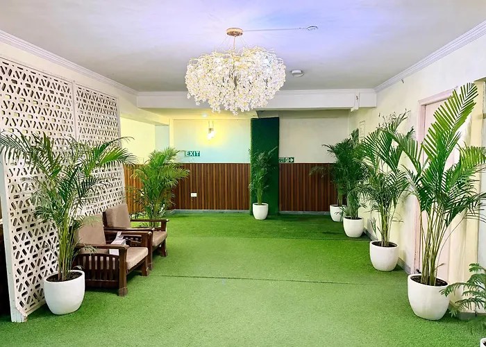 Hotel Oxygen La Vida-Noida Sector 18