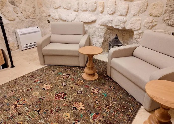 Shamas Hotel