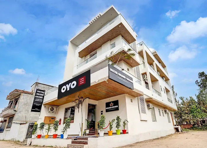 Hotel O Grand Crown
