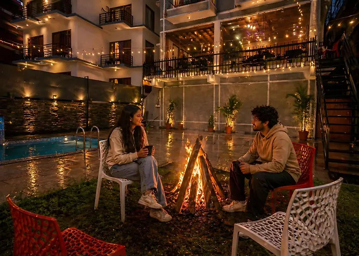 Hotel Asiia Holiday With Swimming Pool -Central Heated And Air Cooled, Near Mall Road