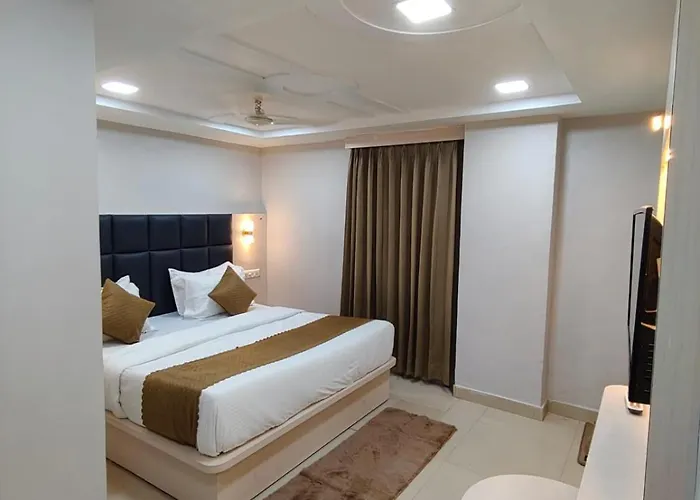 Hotel Green Land