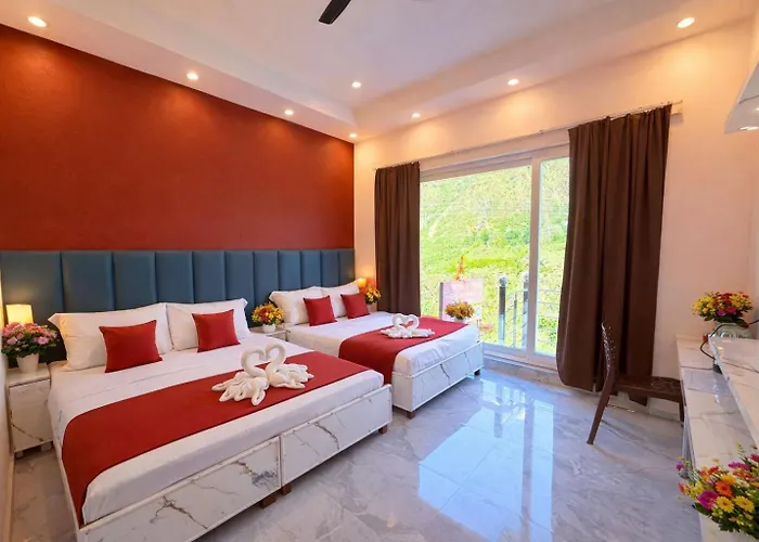Trishul Inn