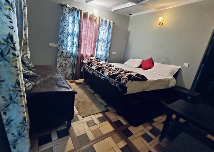 Hotel Kanishka Near Mukteshwar Dham 6Km Distance District Nainital