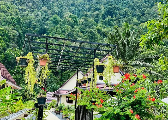 Ainthira Garden Sauna & Resort