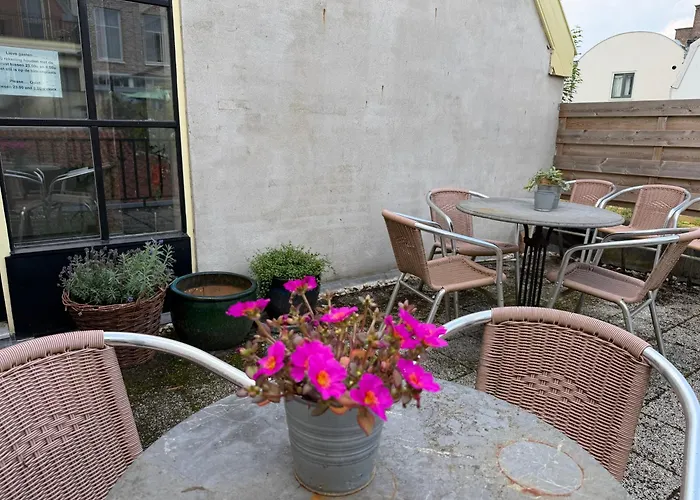 Hanzestadslogement "De Leeuw", Logies In Het Centrum Van Deventer
