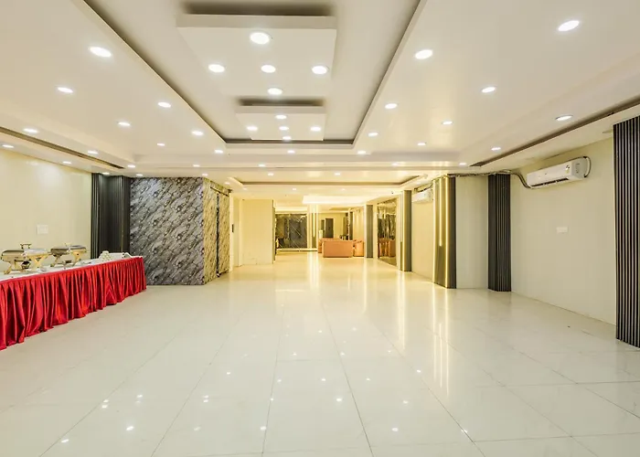 Treebo Green View, Noida