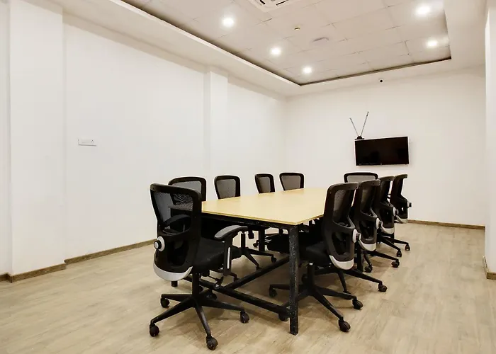 Super Townhouse Moosapet Rcc Prime