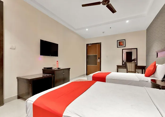 Super Hotel O Rudra Grand