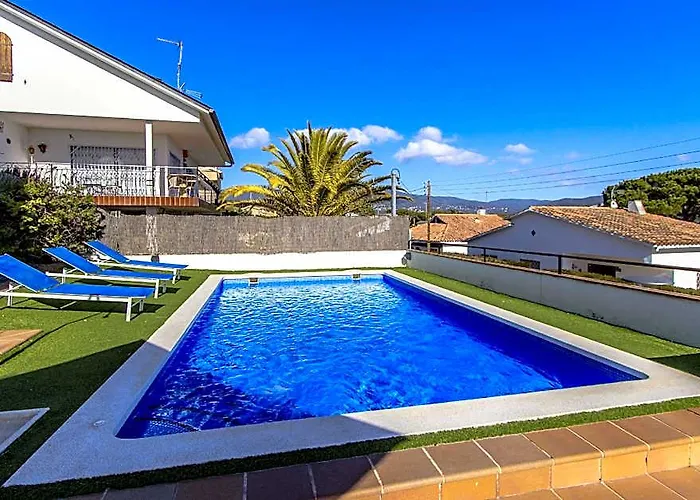 Beautiful Villa In Sant Pol De Mar 60 Km From Barcelona
