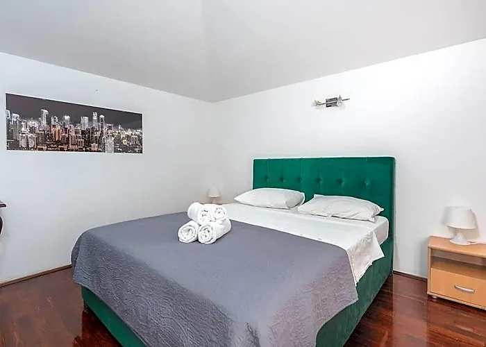 Villa Lucas Comfortable Holiday Residence