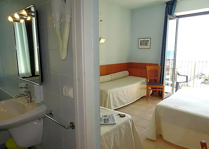 Hotel Ristorante Sole E Mare