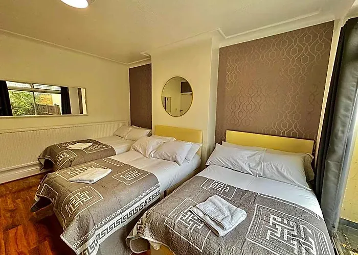 Twin Tower Hotel