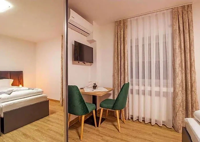 Hotel Dona