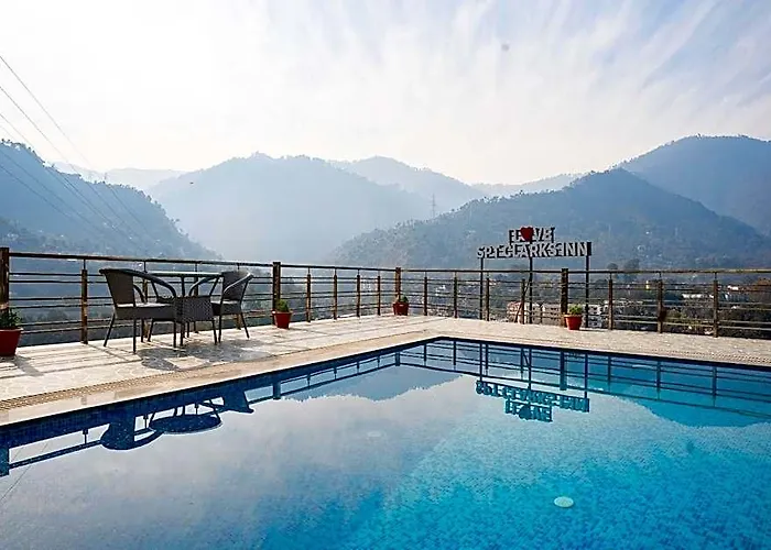 Spt Clarks Inn Suites, Mandi