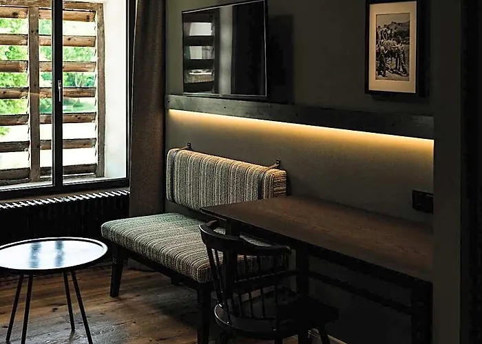 Landhotel Alte Zollstation- Historical Building
