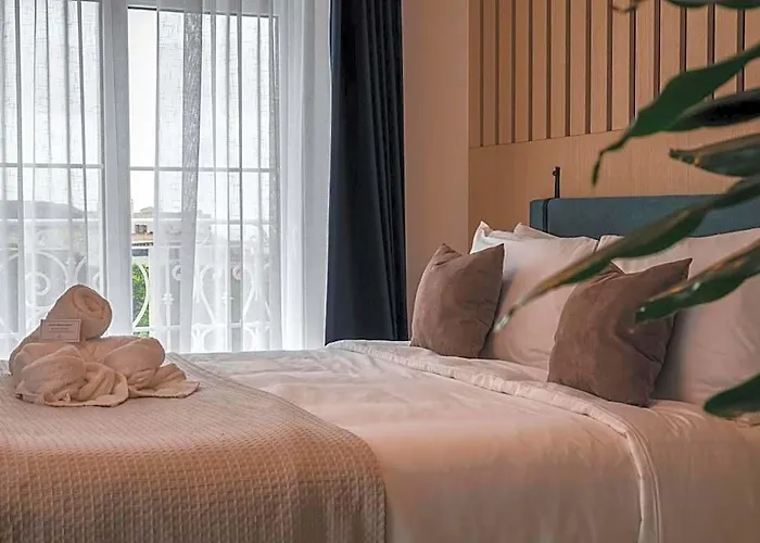 Townhouse17 Boutique Bed & Breakfast