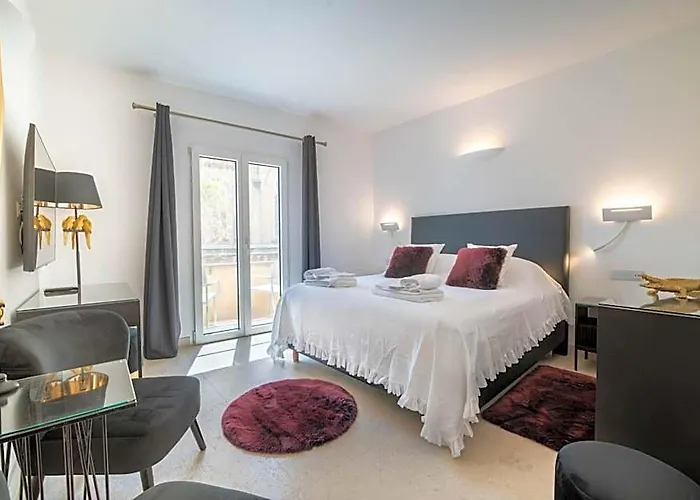 The White Knight Premium Boutique Hotel