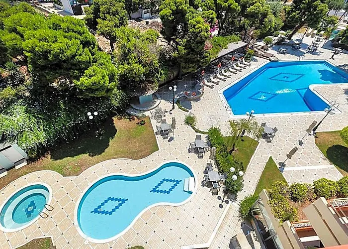 Oasis Hotel Apartments