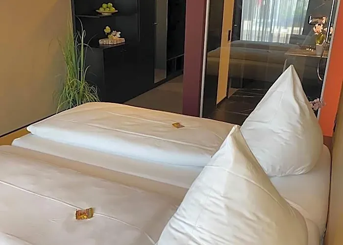 Primetime Hotel