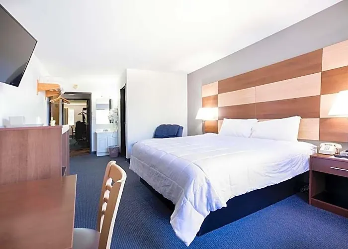 Northwoods Inn & Suites Minocqua