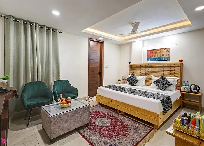 Hotel Ashram Suites Near Nizamuddin Railway Station