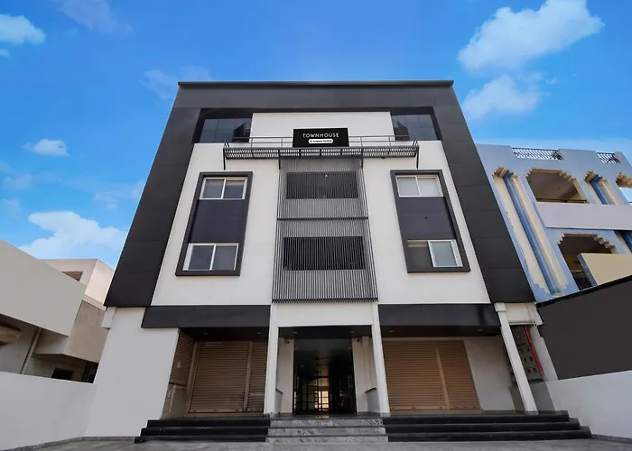 Townhouse Kurnool Bus Terminal Formerly Hotel Lakshmi Pride