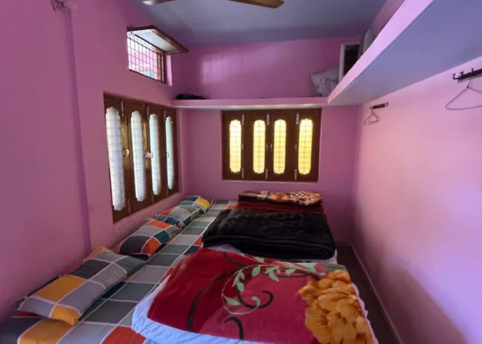 Omji Ashram - Tapovan Kuti