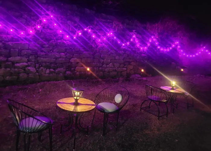 Vikas Hotel And Restaurant