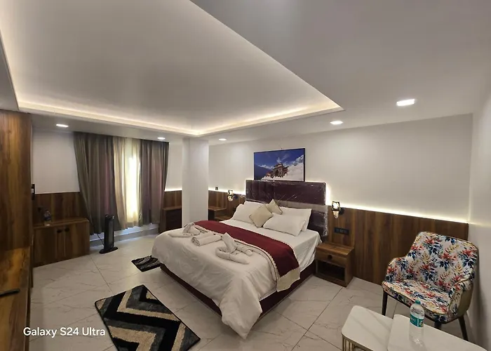 Hotel Royal Badri - A Pilgrim'S Habitat