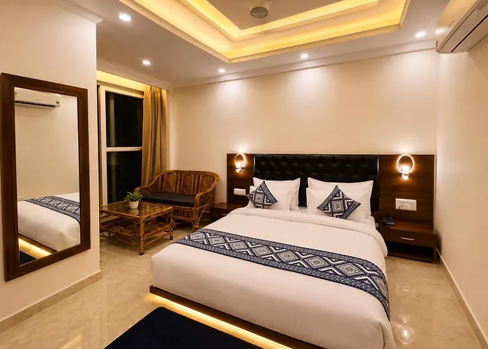 Sitara Premium Gangotri Palace, 1Km Distance From New Glass Bridge - Tapovan #Privateparking