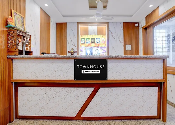 Super Townhouse Kmf Dharwad Formerly Shri Durga Comforts