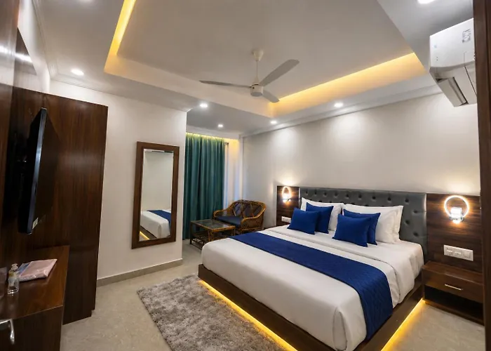 Sitara Premium Gangotri Palace, 1Km Distance From New Glass Bridge - Tapovan #Privateparking