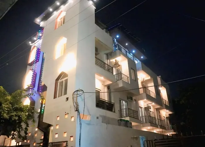 Goyal Hotelirs - Hotel Vasudha Near Prem Mandir, Vrindavan