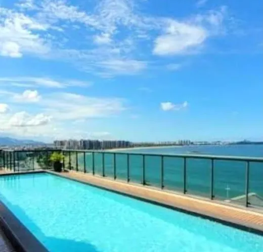 Flat Century Plaza 508, apartamento com vista para praia e canal de Camburi