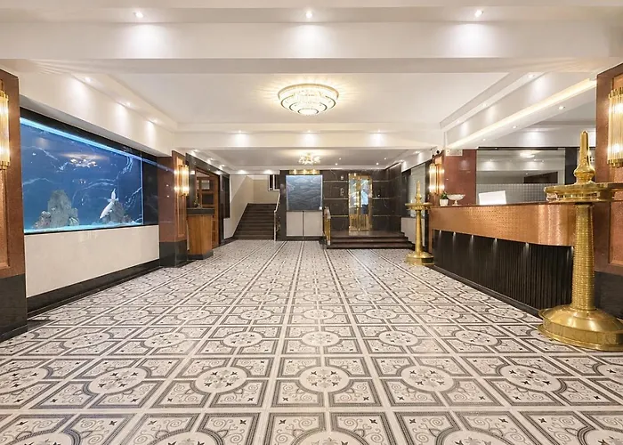 Hotel Mulki International