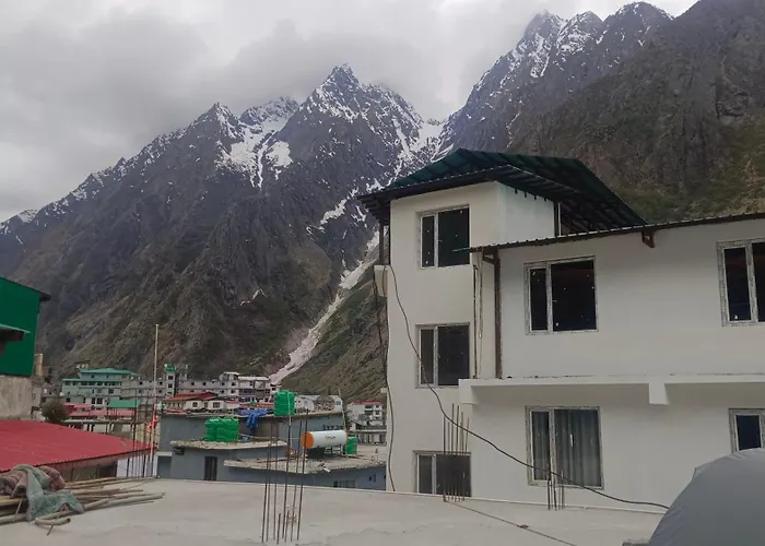 Hotel Dhanshree