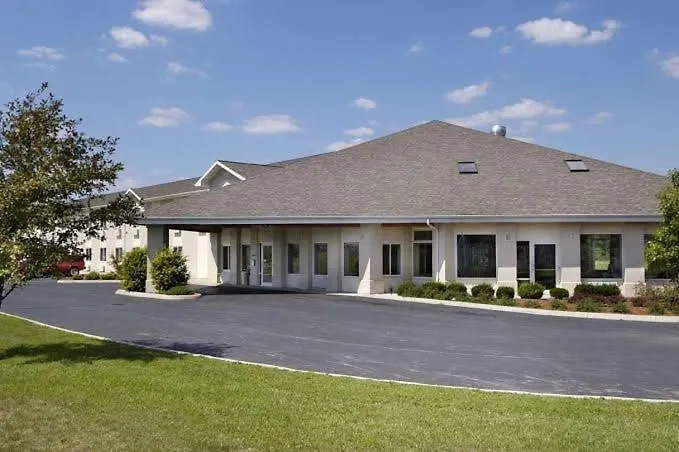Lakewood Inn & Suites