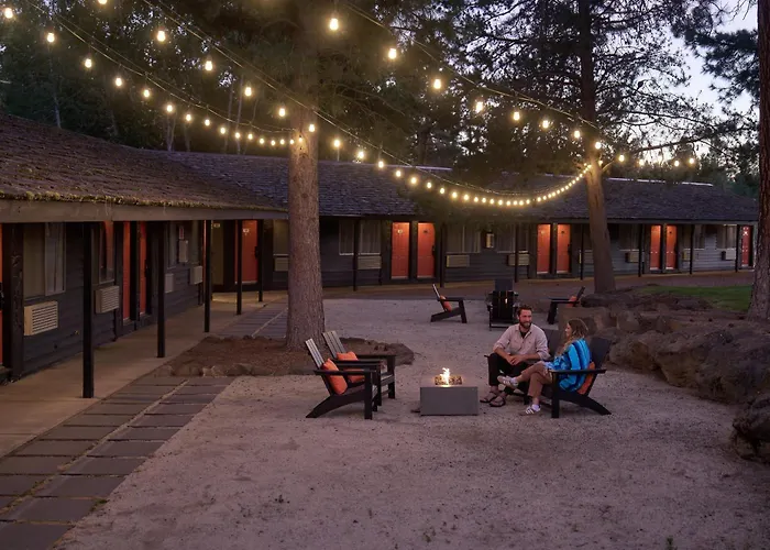 Trailhead Lodge