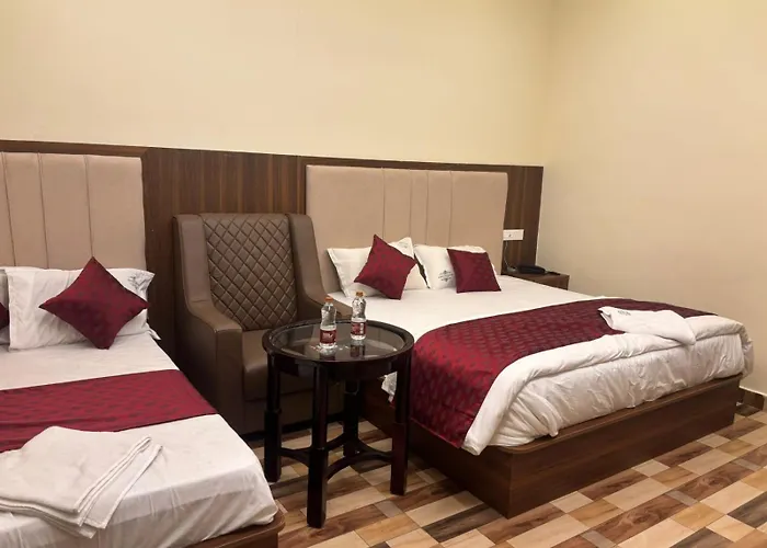 Hotel Gokulam Grand