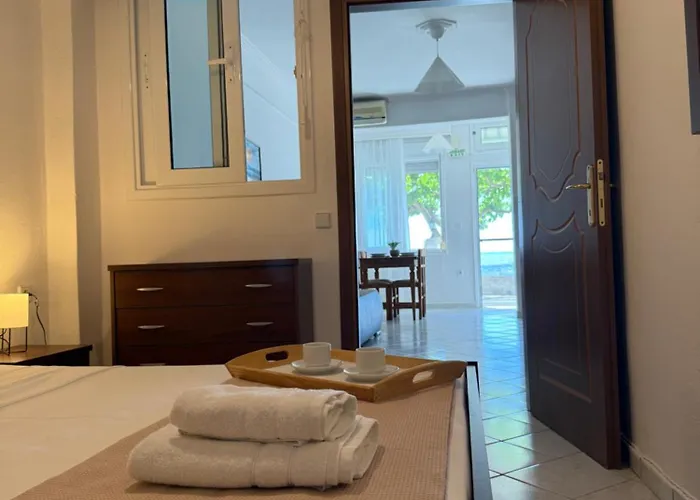 Everblue Suites - Halkidiki Beachfront