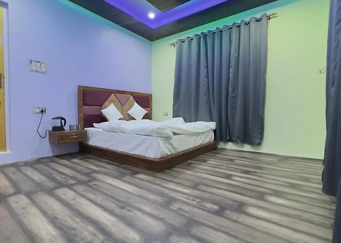 Pahadon Ka Ghar
