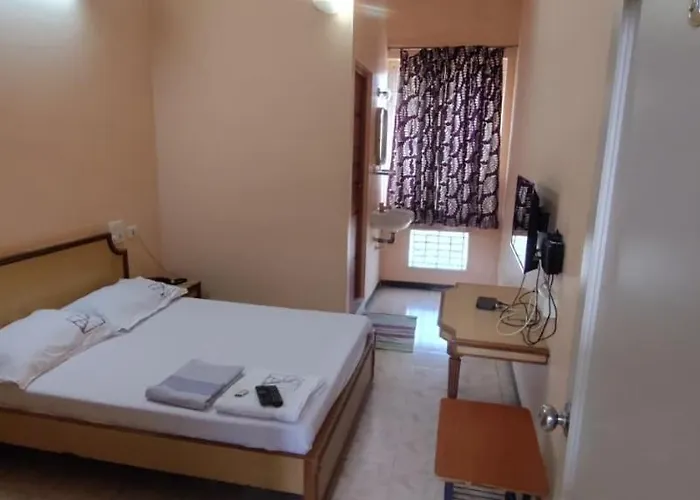 Hotel Shri Annalakshmi Lodge