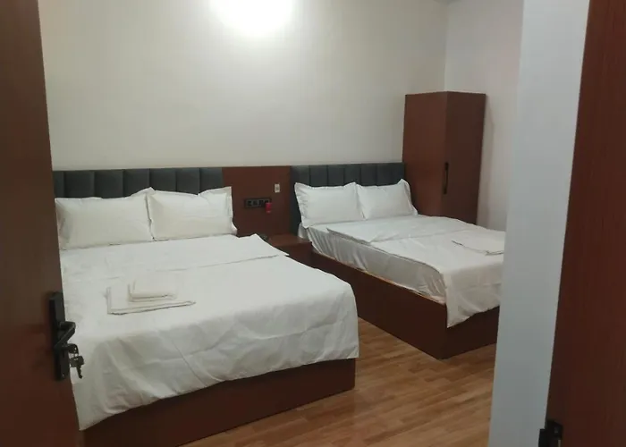 Hotel Manas Inn