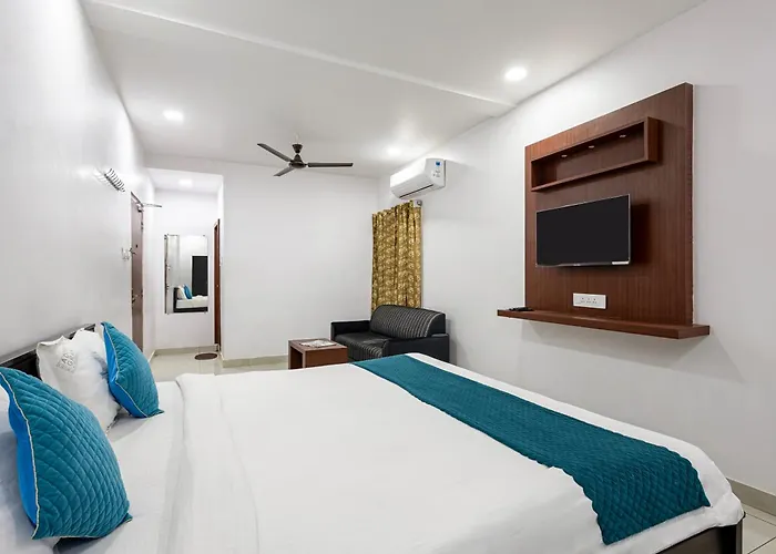 Hotel Aditya Premier