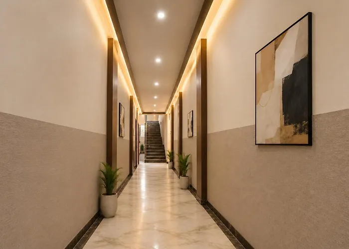 Hotel Galaxia Inn Near Pec College