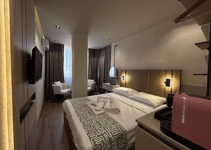 Aterna Hotel
