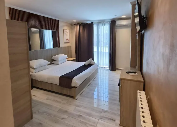 Hotel Veneria Russicada