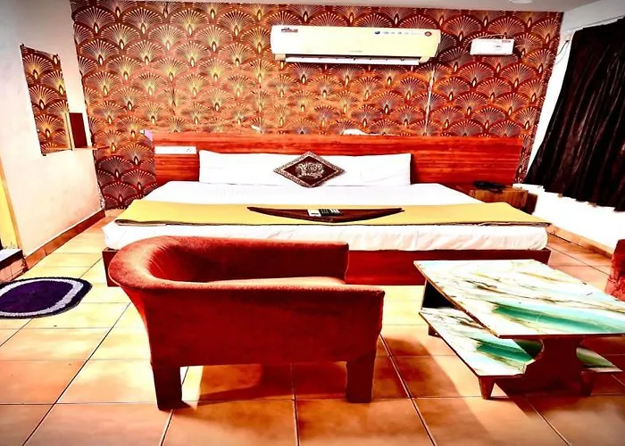 Hotel Leela Imperial