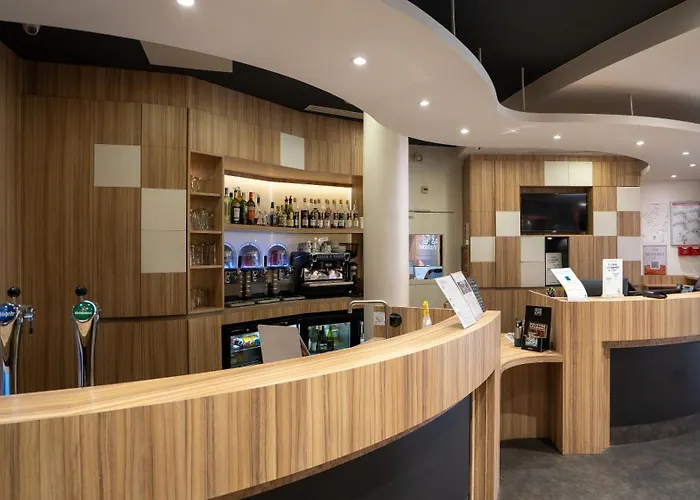 The Originals Boutique, Hotel Le Marmotel, Clermont-Ferrand