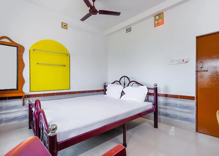 Spot On Sharav Chandra'S Hotel